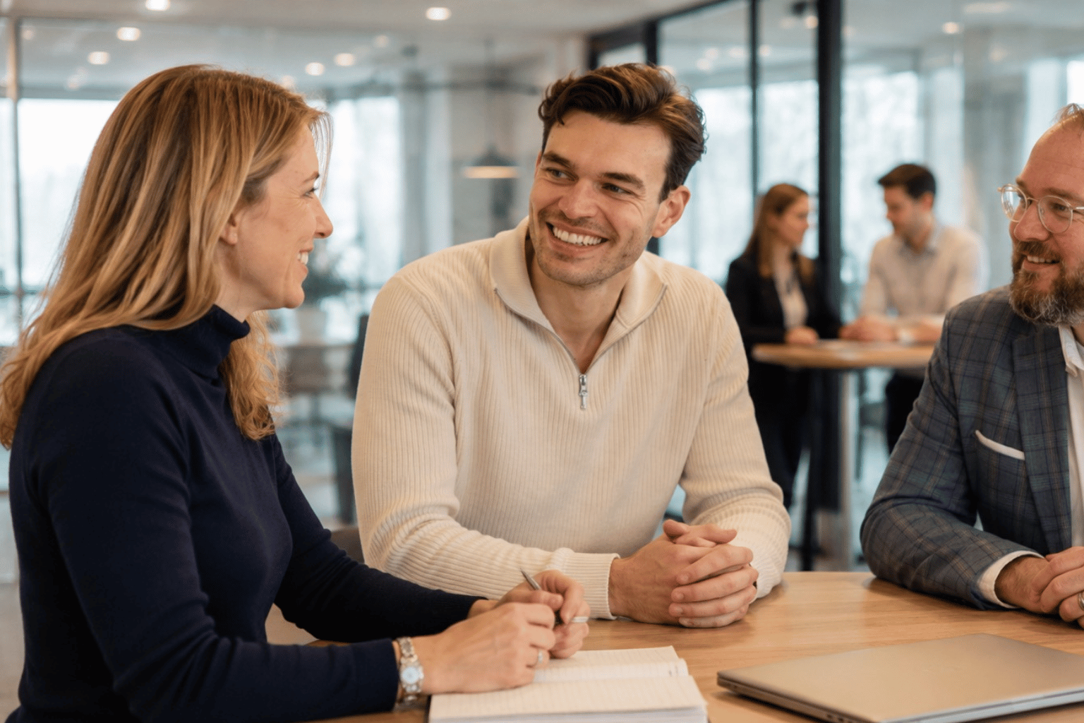 Tijdelijke versterking met de kracht van een compleet compliance-netwerk